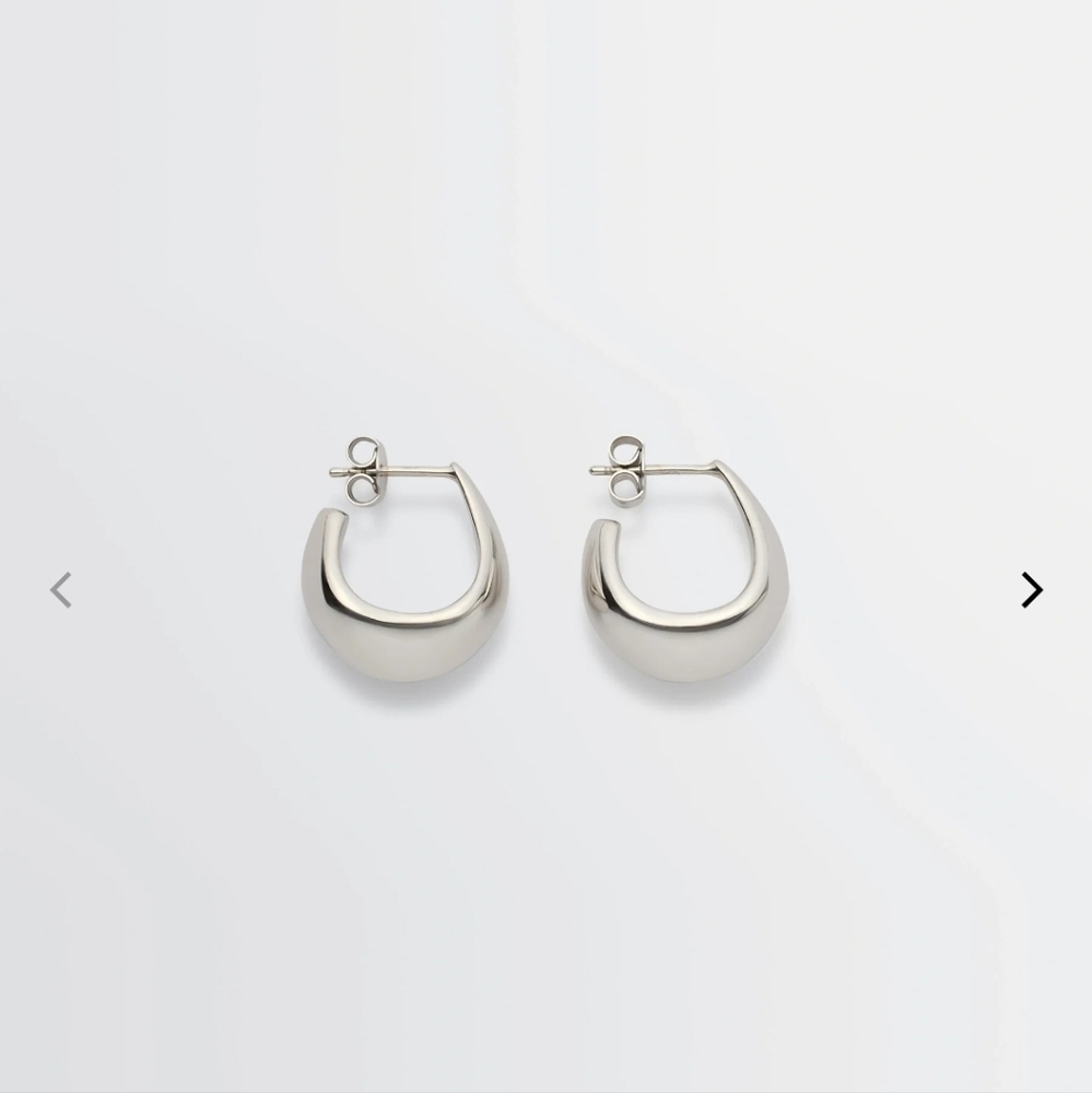 Lemaire Silver Women's Ring Curved Mini Drop